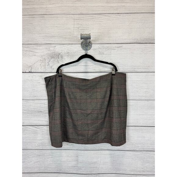Old Navy Plus Size Tan & Black Plaid Faux Wrap Mini Skirt Size 3X - Picture 8 of 10